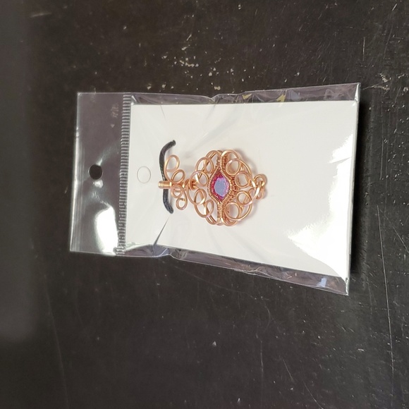 Electroplated cubic zirconia wire wrap necklace - Picture 4 of 4